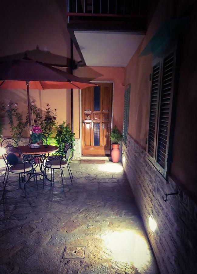 Cuore Di Nozzano Castello Lucca Buitenkant foto